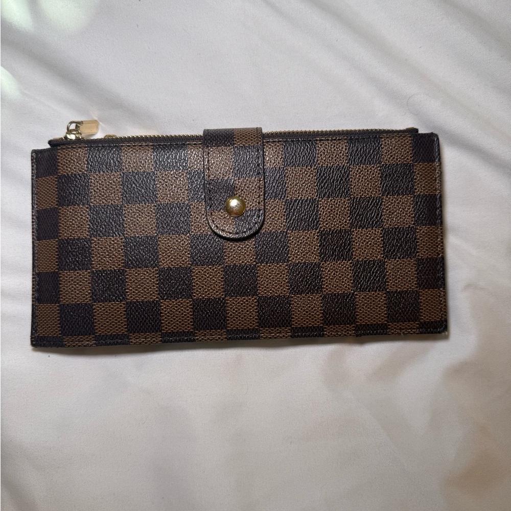 Checkered Brown Wallet!